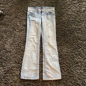 Vanity jeans.. broken zipper but otherwise very nice pair of jeans.